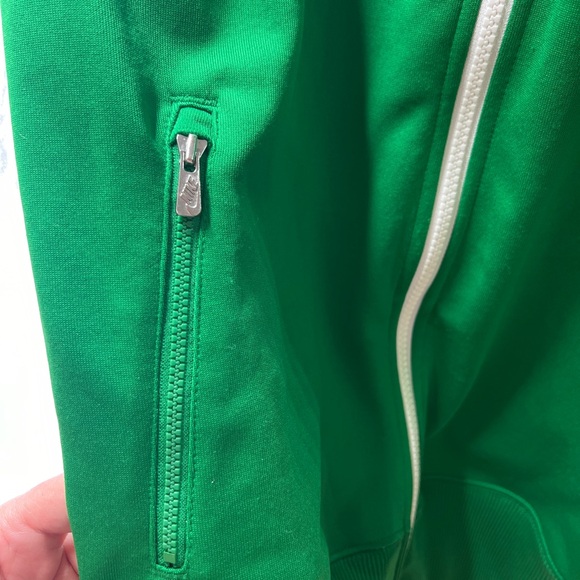Nike jacket - Picture 5 of 6